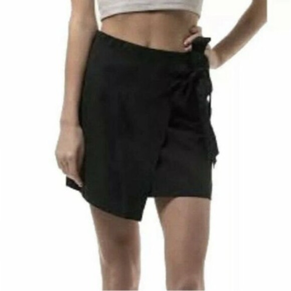 HYFVE Black Asymmetrical Tie Front Skort Skirt Women's L - Picture 1 of 9